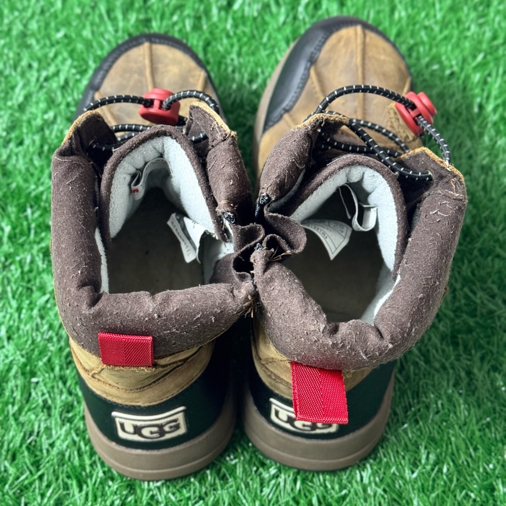 [1112247k-Wal] Ugg Turlock Leather Weather Walnut Pre-School View 3